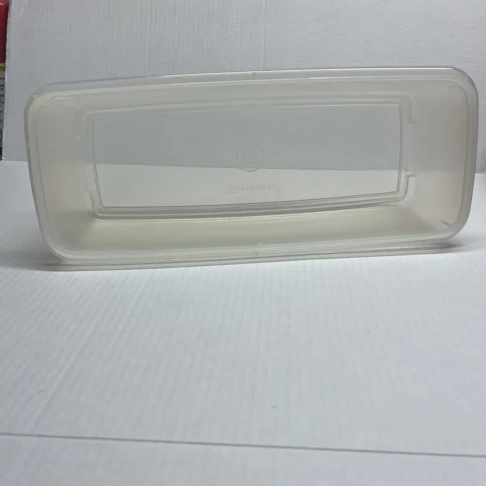 Tupperware Celery/Veggie Keeper Storage Container 782-7 Lid 784-5 Insert 783-5